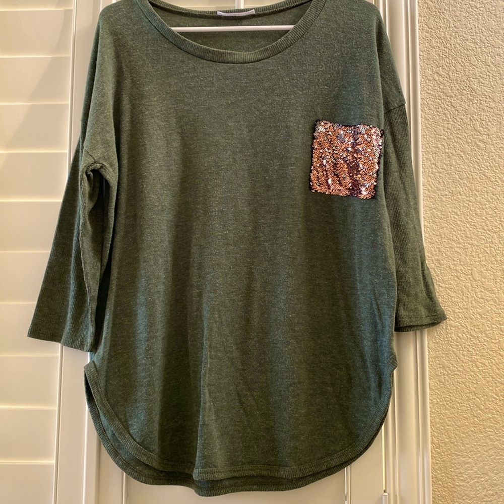 Coco & Main | Long Sleeve Sweater
